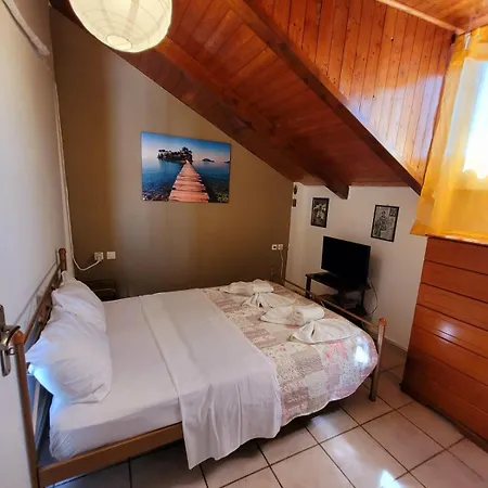Helen Loft Apartment *